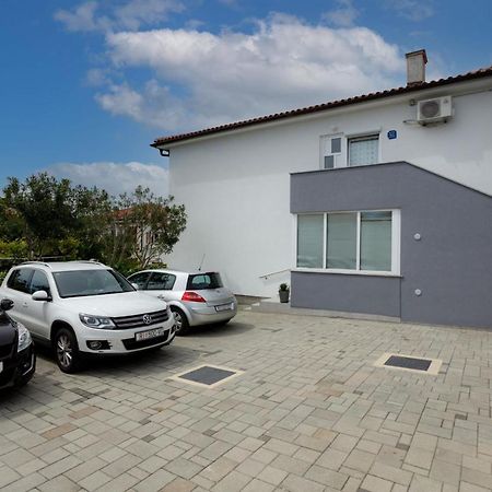Apartman Laura Krk Town Exterior foto